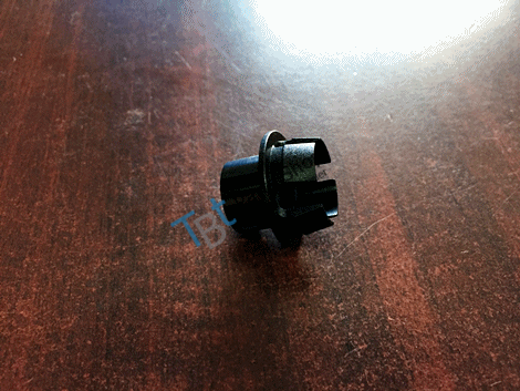 POWER STEERING TANK PLUG